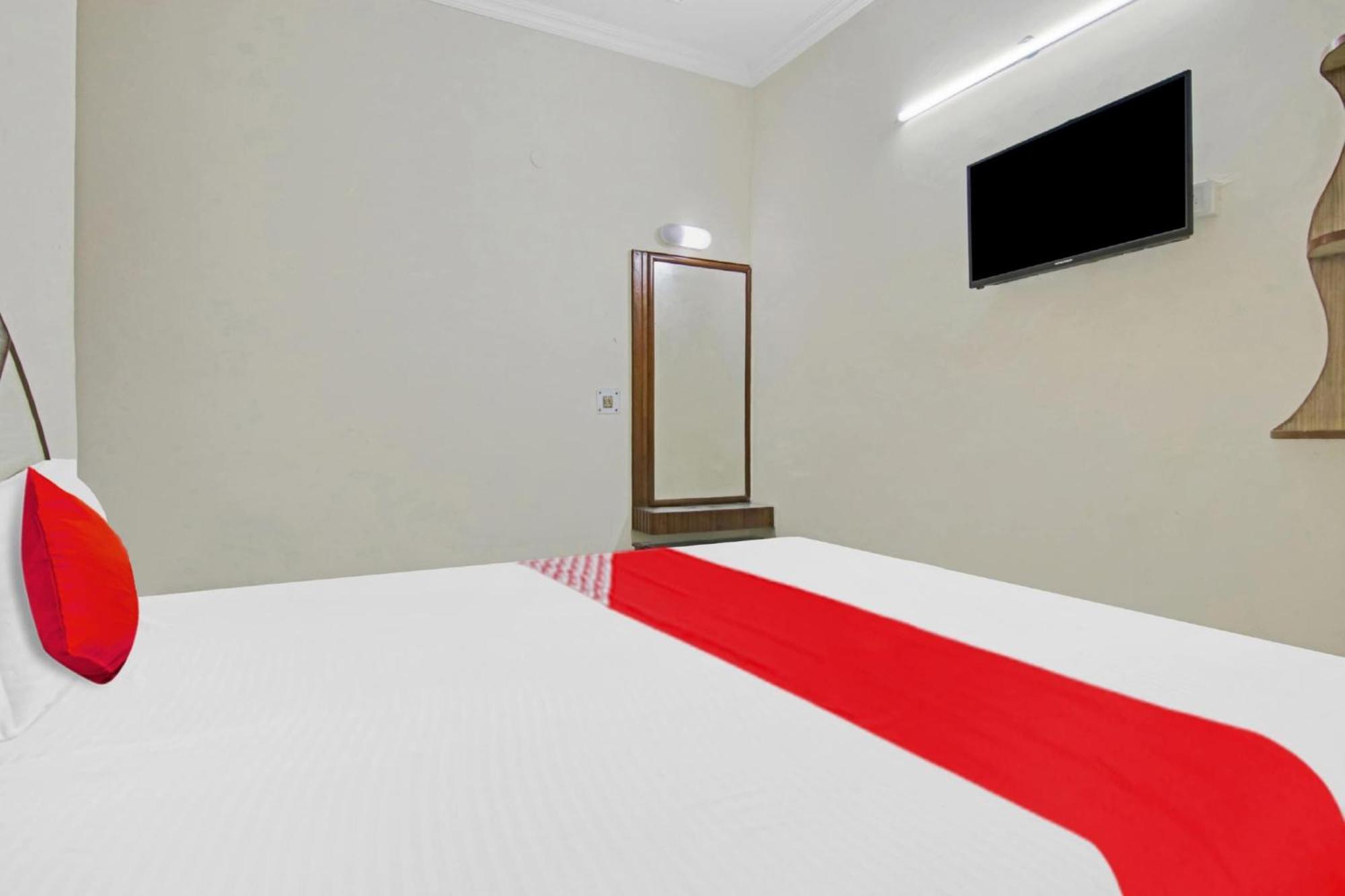 Hotel O Rak International 뉴델리 외부 사진